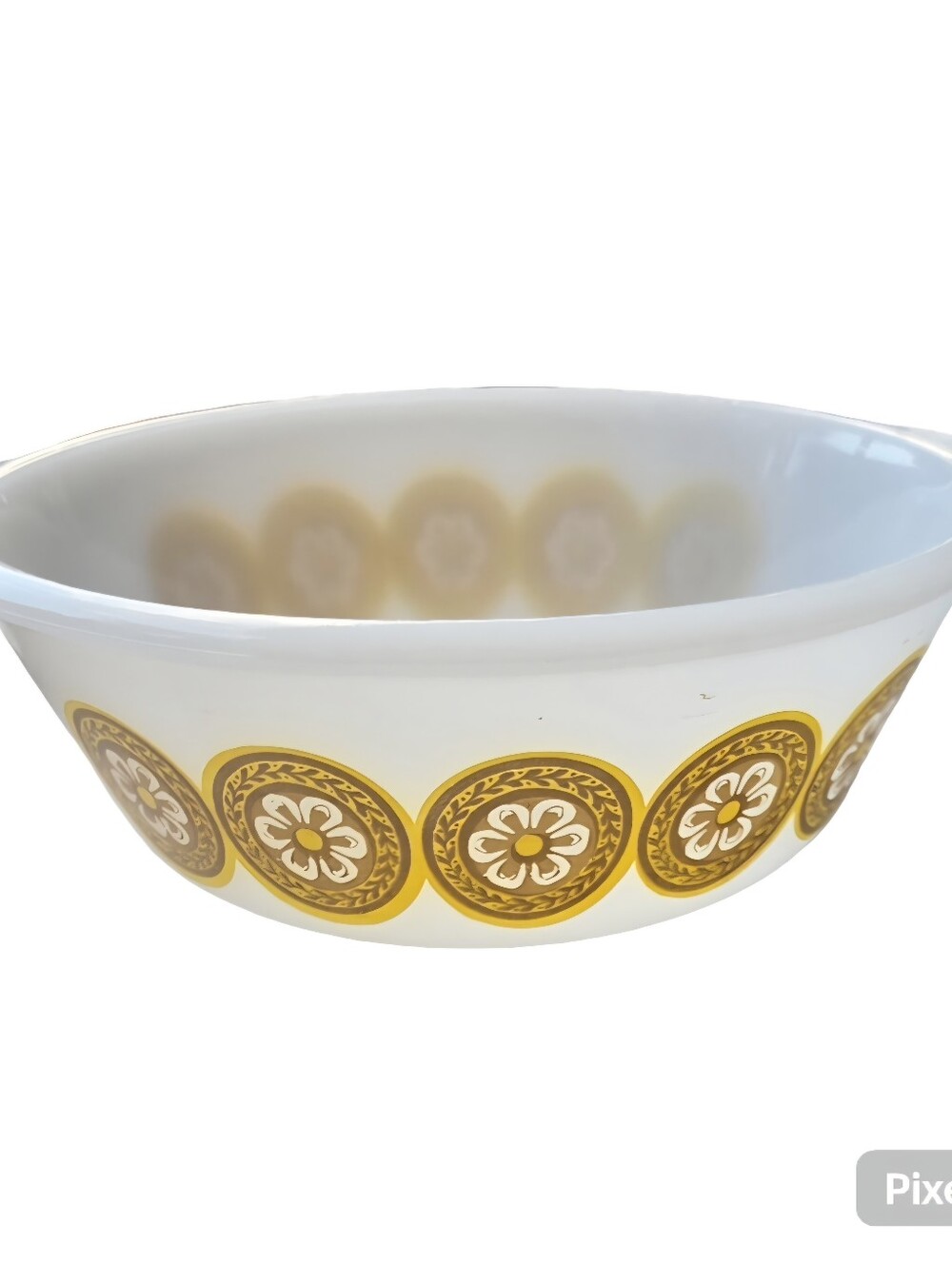 Glasbake Milk Glass 2Qt R Yellow Gold Medallion Daisy Pattern Baking